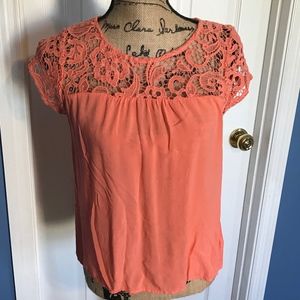 Lightweight top with embroidered detail